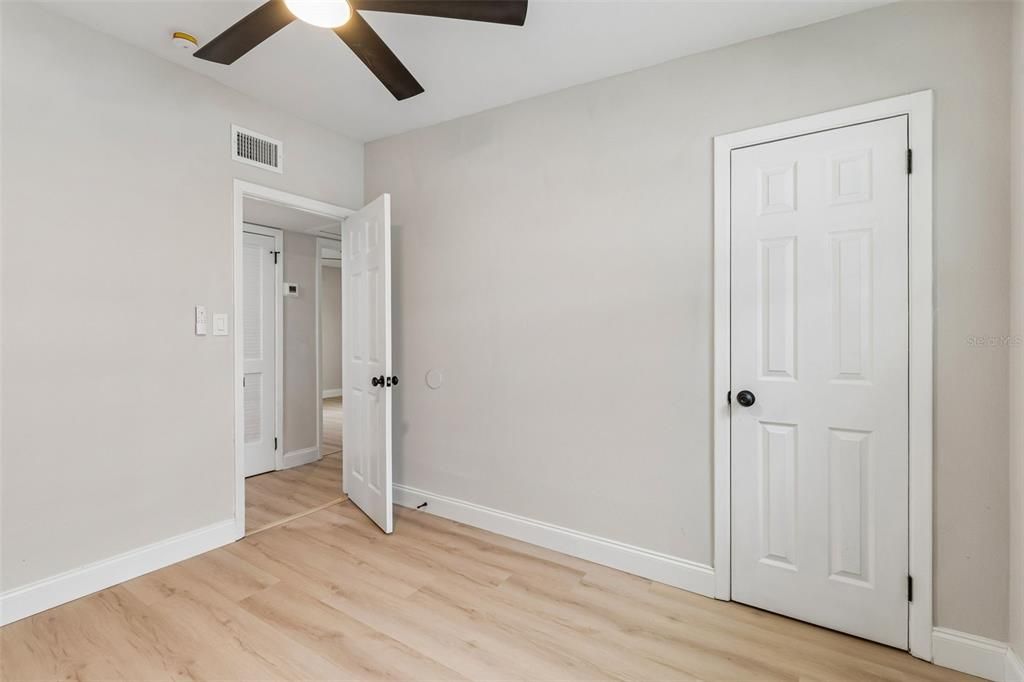 For Sale: $395,000 (3 beds, 2 baths, 1146 Square Feet)
