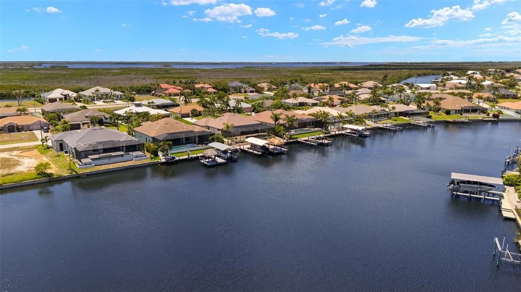 En Venta: $1,349,000 (3 camas, 3 baños, 2200 Pies cuadrados)
