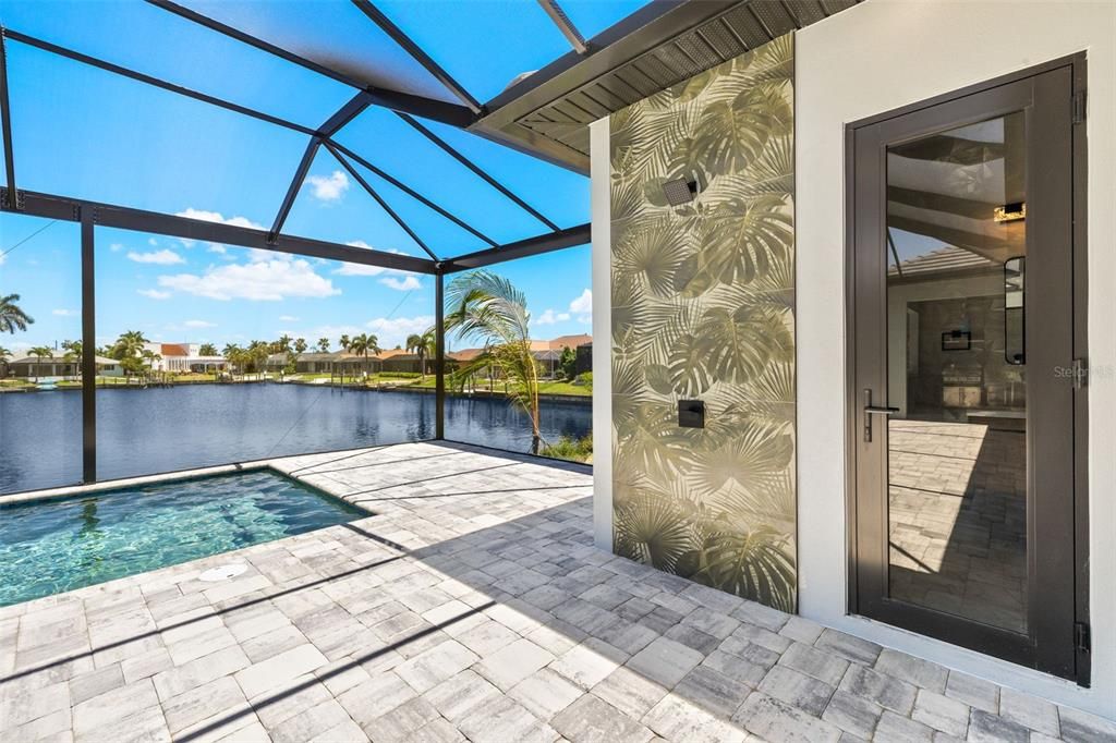 En Venta: $1,349,000 (3 camas, 3 baños, 2200 Pies cuadrados)