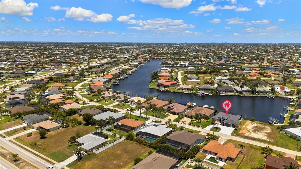 En Venta: $1,349,000 (3 camas, 3 baños, 2200 Pies cuadrados)