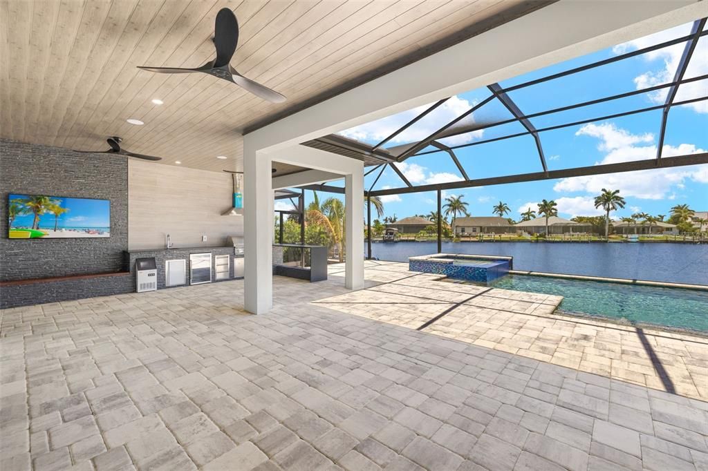 En Venta: $1,349,000 (3 camas, 3 baños, 2200 Pies cuadrados)