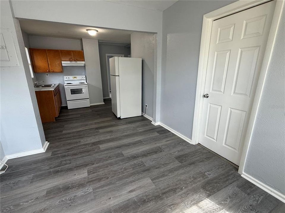 For Rent: $1,499 (3 beds, 2 baths, 1024 Square Feet)