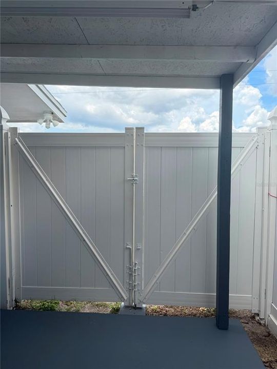 For Rent: $1,200 (1 beds, 1 baths, 400 Square Feet)