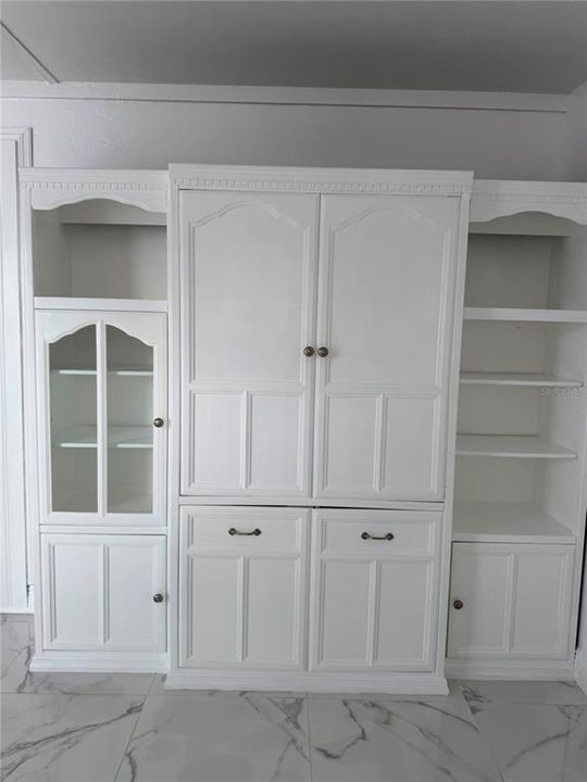 For Rent: $1,200 (1 beds, 1 baths, 400 Square Feet)