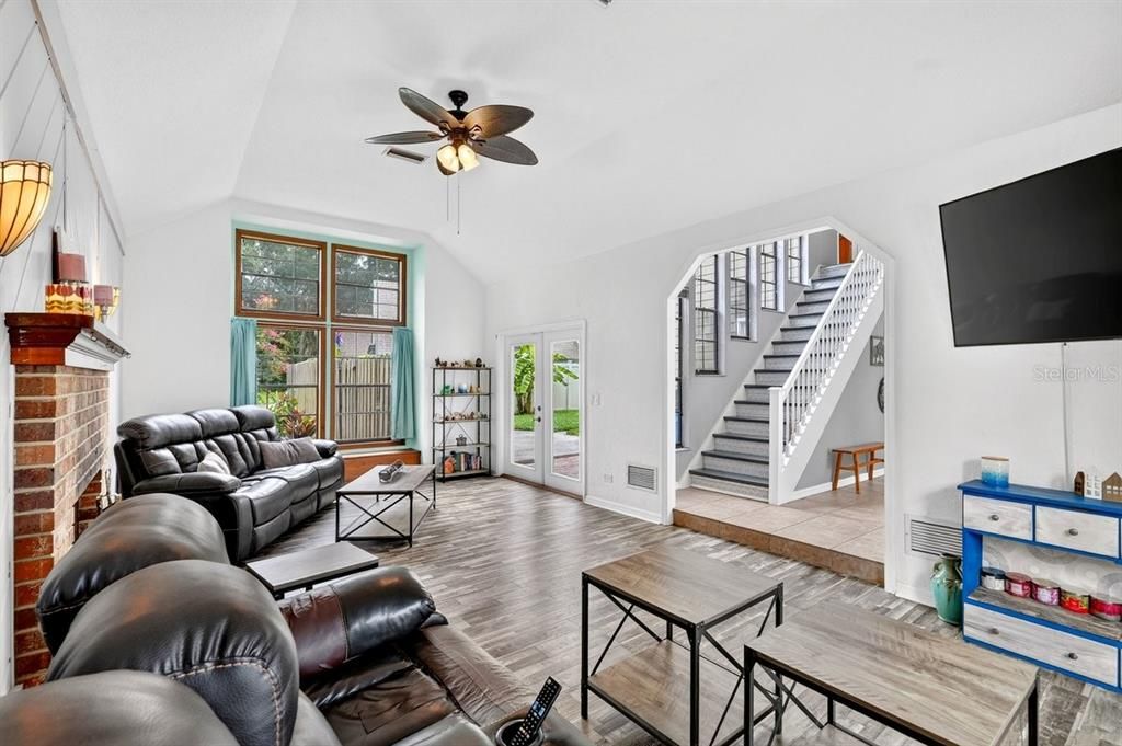 For Sale: $420,000 (3 beds, 2 baths, 2036 Square Feet)