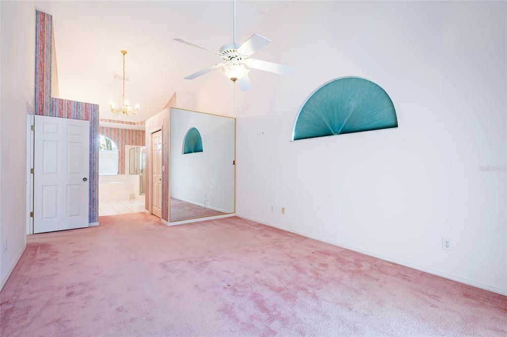For Sale: $460,000 (4 beds, 2 baths, 1932 Square Feet)
