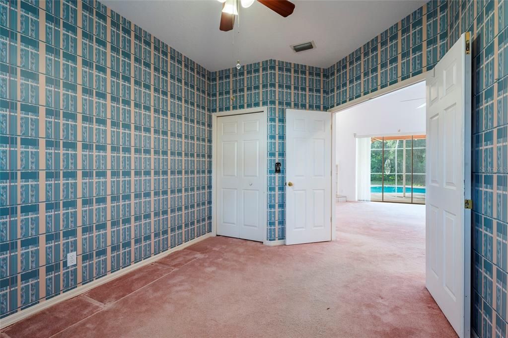 For Sale: $460,000 (4 beds, 2 baths, 1932 Square Feet)