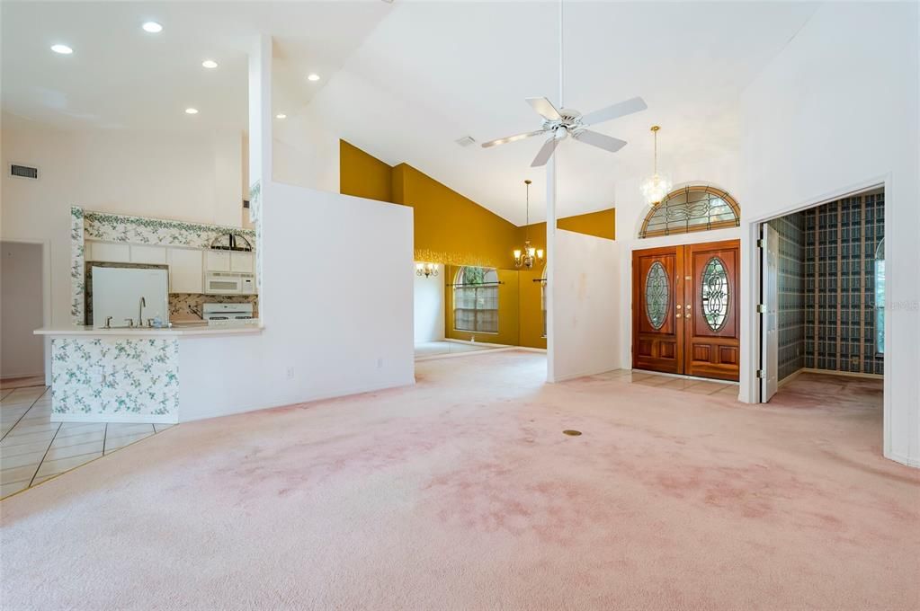 For Sale: $460,000 (4 beds, 2 baths, 1932 Square Feet)