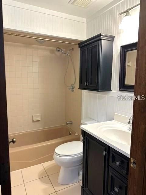 For Rent: $3,200 (3 beds, 2 baths, 2752 Square Feet)