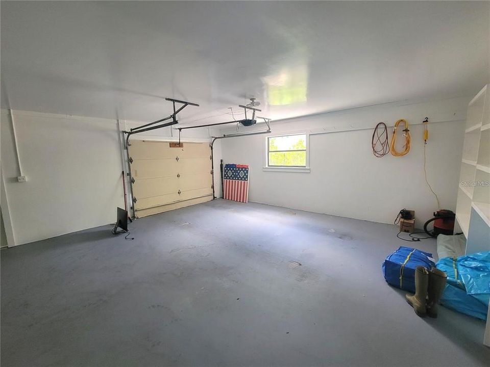 For Rent: $3,200 (3 beds, 2 baths, 2752 Square Feet)