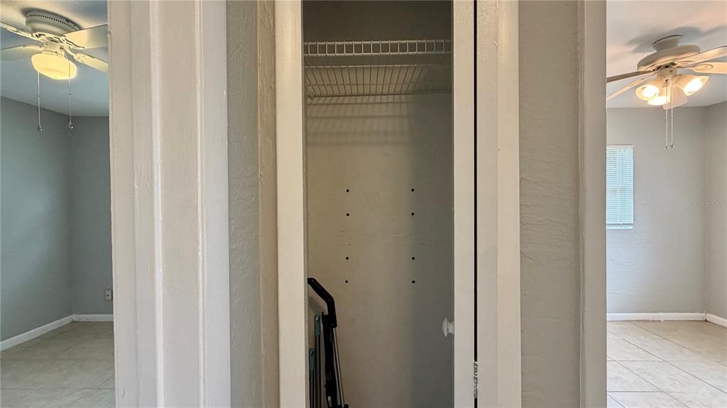For Rent: $1,495 (3 beds, 2 baths, 949 Square Feet)