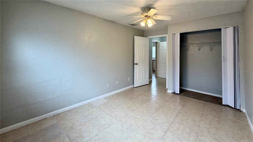 For Rent: $1,495 (3 beds, 2 baths, 949 Square Feet)