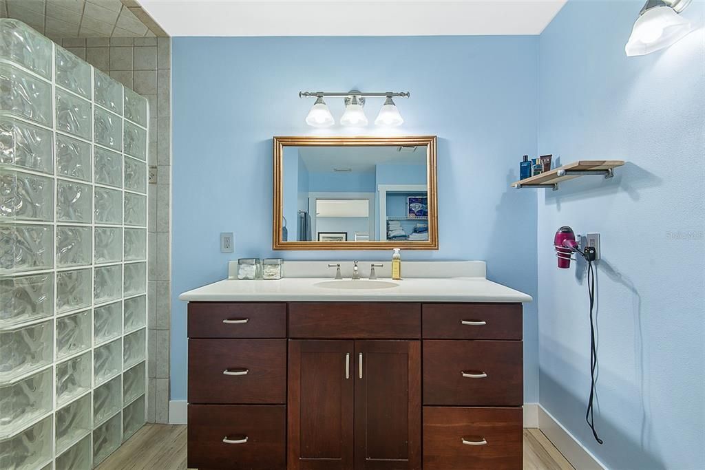 Active With Contract: $414,000 (3 beds, 2 baths, 1602 Square Feet)