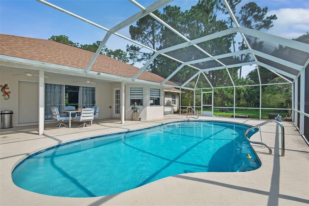 Active With Contract: $414,000 (3 beds, 2 baths, 1602 Square Feet)