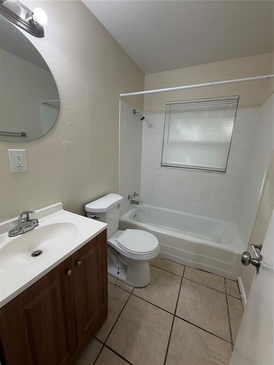 For Rent: $1,459 (3 beds, 1 baths, 958 Square Feet)