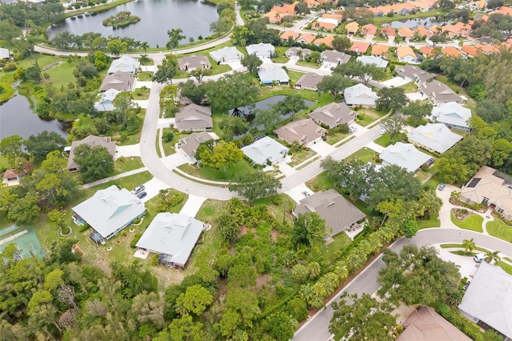 На продажу: $285,000 (2 спален, 2 ванн, 1427 Квадратных фут)