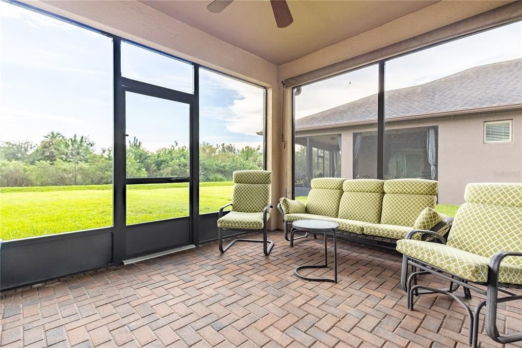 For Sale: $399,900 (4 beds, 2 baths, 1996 Square Feet)