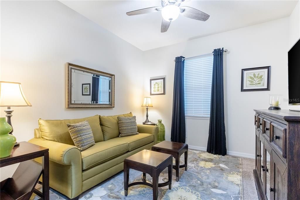 For Sale: $399,900 (4 beds, 2 baths, 1996 Square Feet)