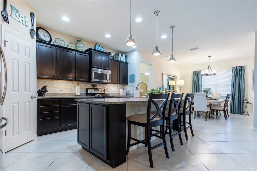 For Sale: $399,900 (4 beds, 2 baths, 1996 Square Feet)