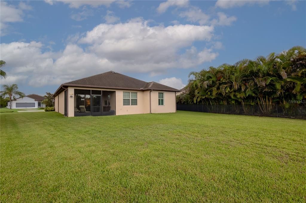 For Sale: $399,900 (4 beds, 2 baths, 1996 Square Feet)