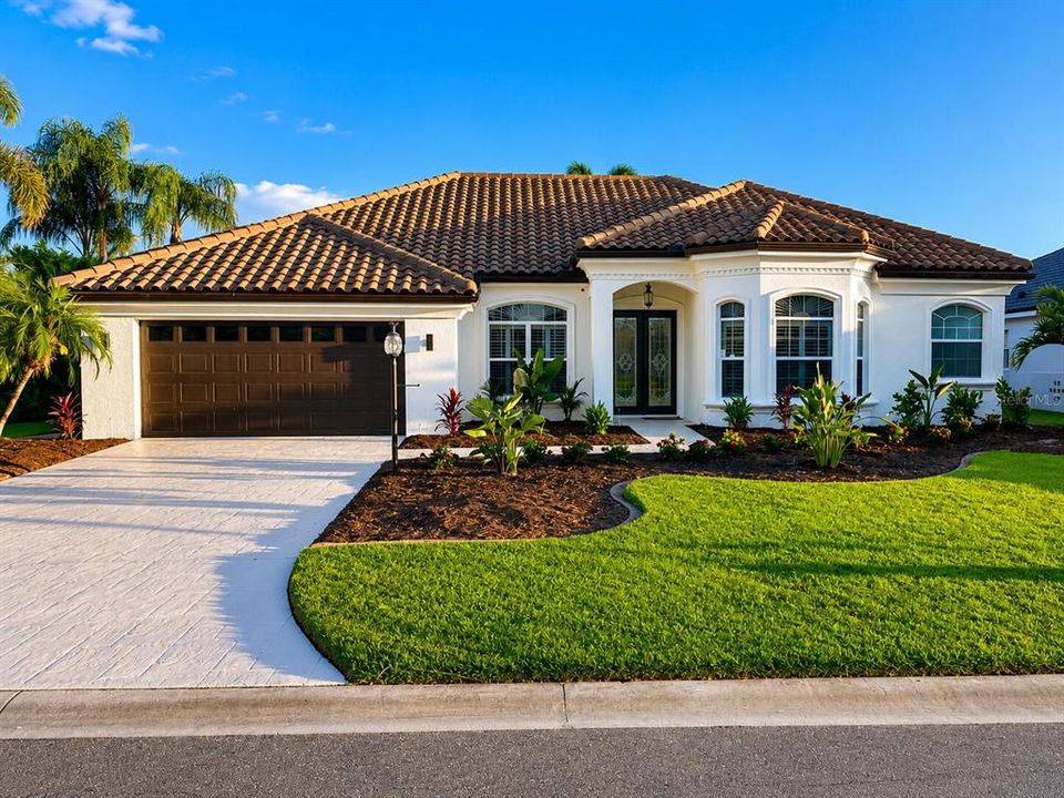 For Sale: $789,000 (4 beds, 3 baths, 2814 Square Feet)