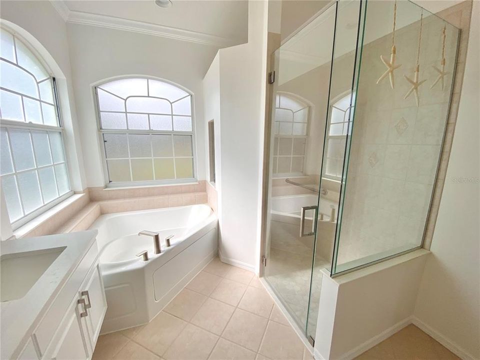 For Sale: $789,000 (4 beds, 3 baths, 2814 Square Feet)