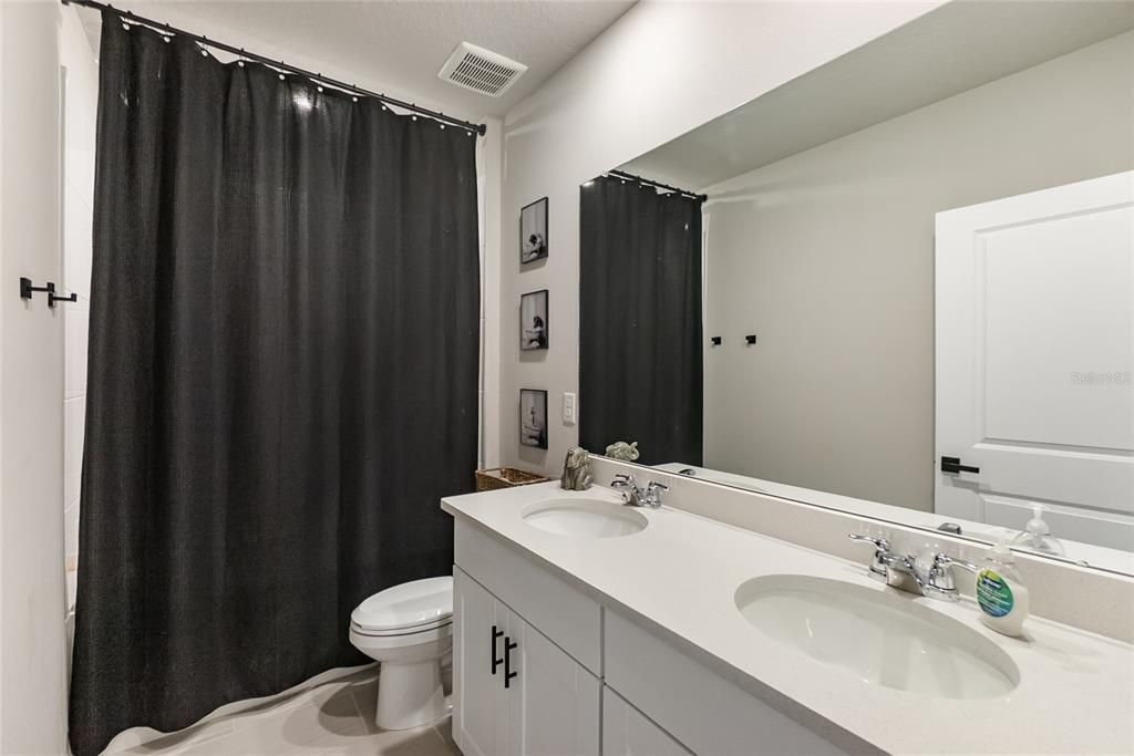 For Sale: $351,000 (4 beds, 2 baths, 1849 Square Feet)