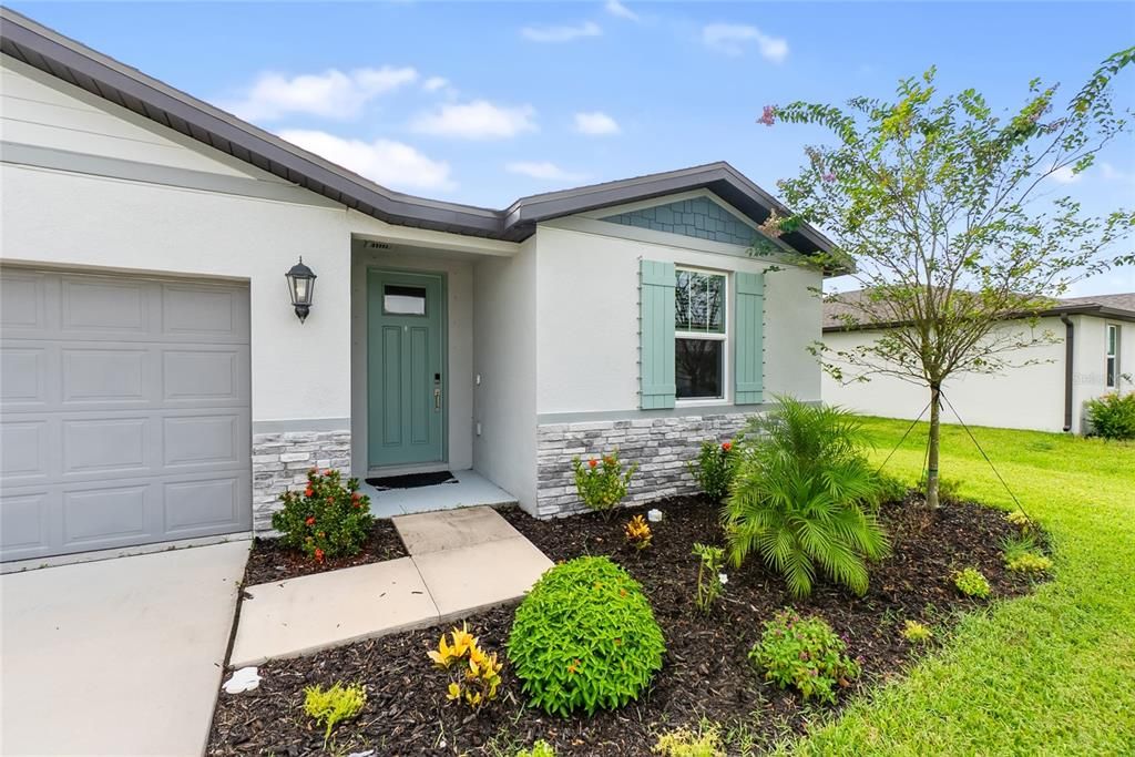 For Sale: $351,000 (4 beds, 2 baths, 1849 Square Feet)