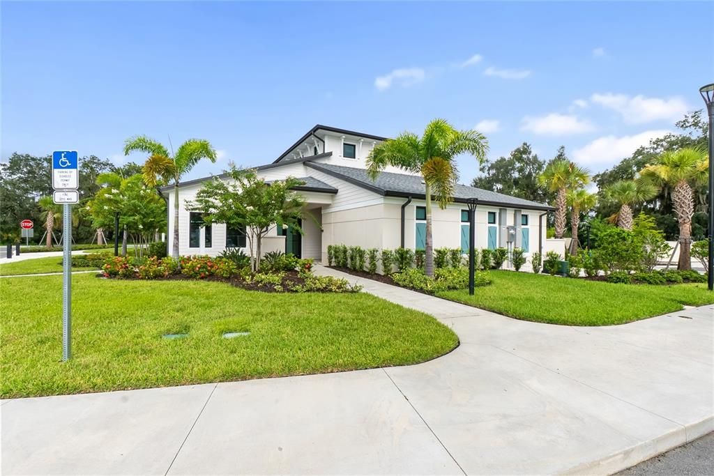 For Sale: $351,000 (4 beds, 2 baths, 1849 Square Feet)