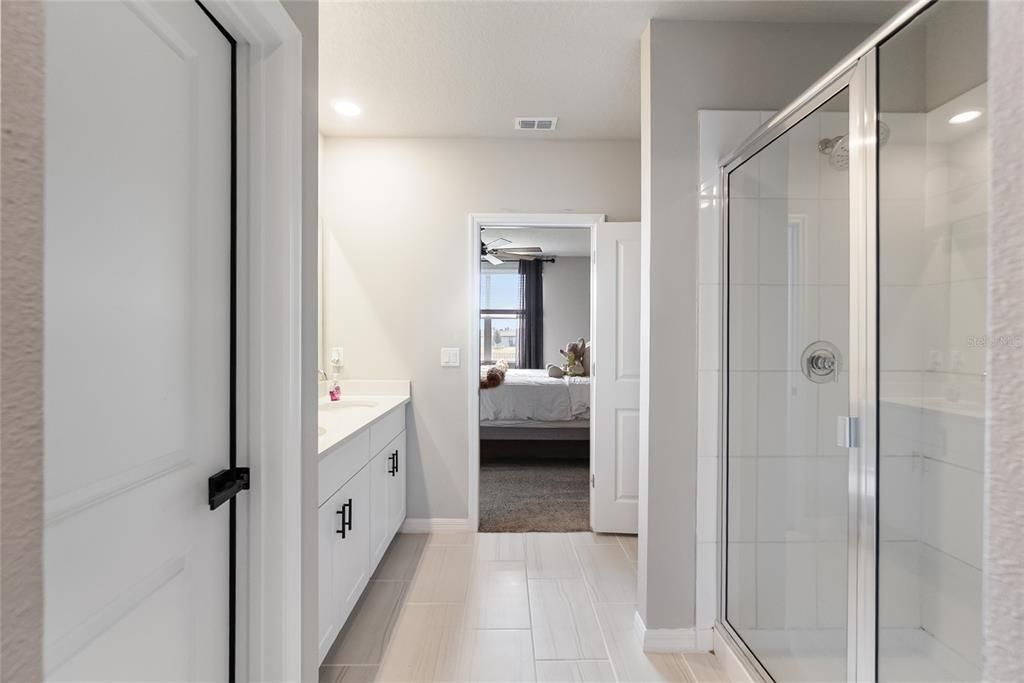 For Sale: $351,000 (4 beds, 2 baths, 1849 Square Feet)