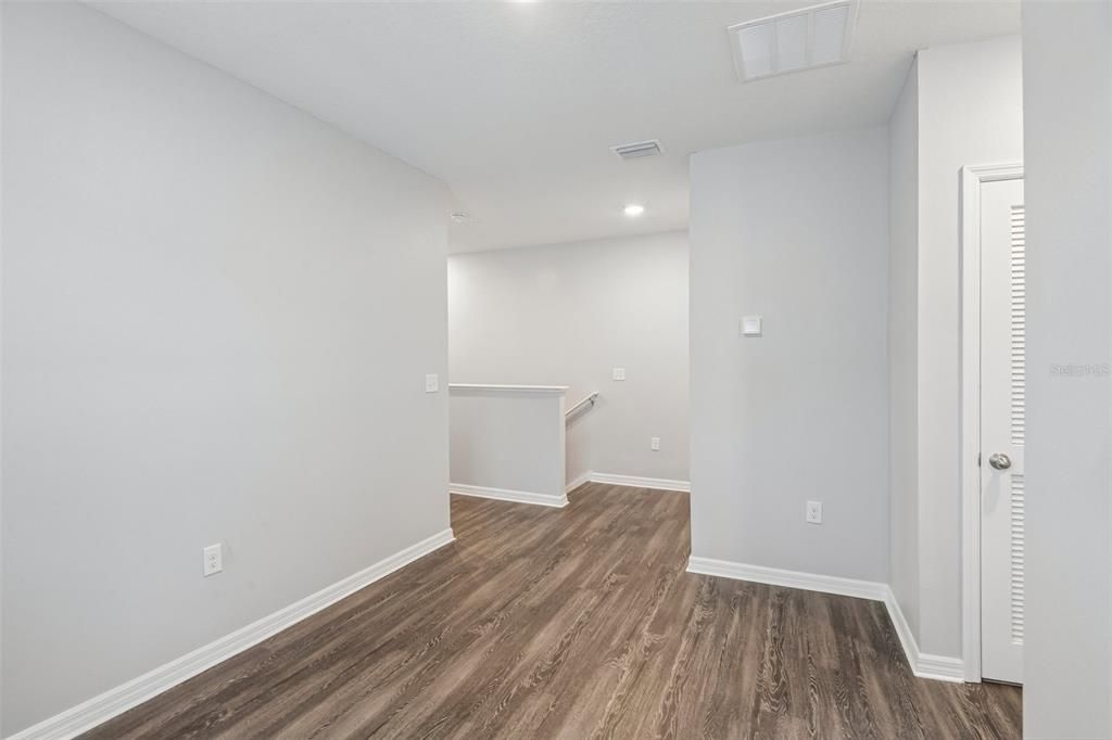 For Sale: $335,000 (3 beds, 2 baths, 1758 Square Feet)