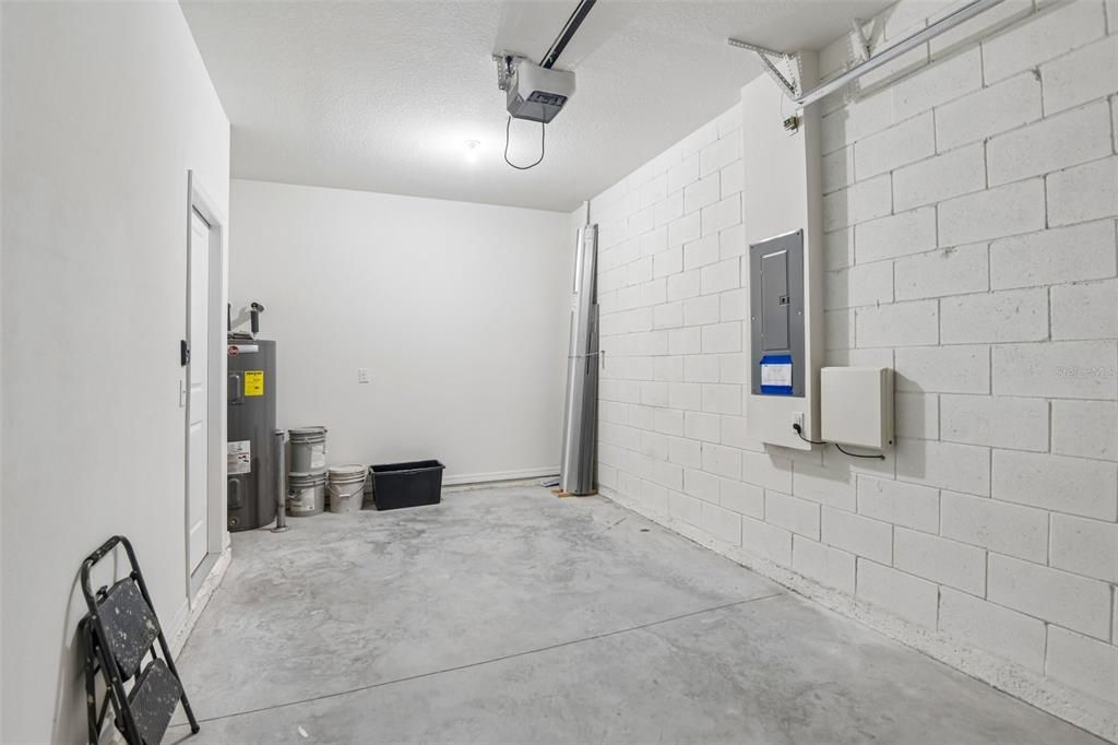 For Sale: $335,000 (3 beds, 2 baths, 1758 Square Feet)