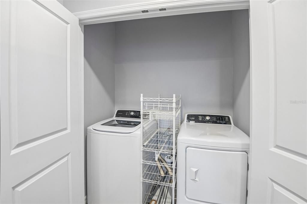 For Sale: $335,000 (3 beds, 2 baths, 1758 Square Feet)