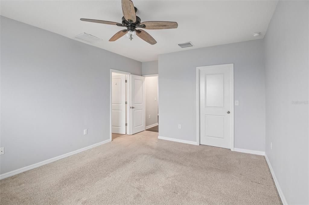 For Sale: $335,000 (3 beds, 2 baths, 1758 Square Feet)
