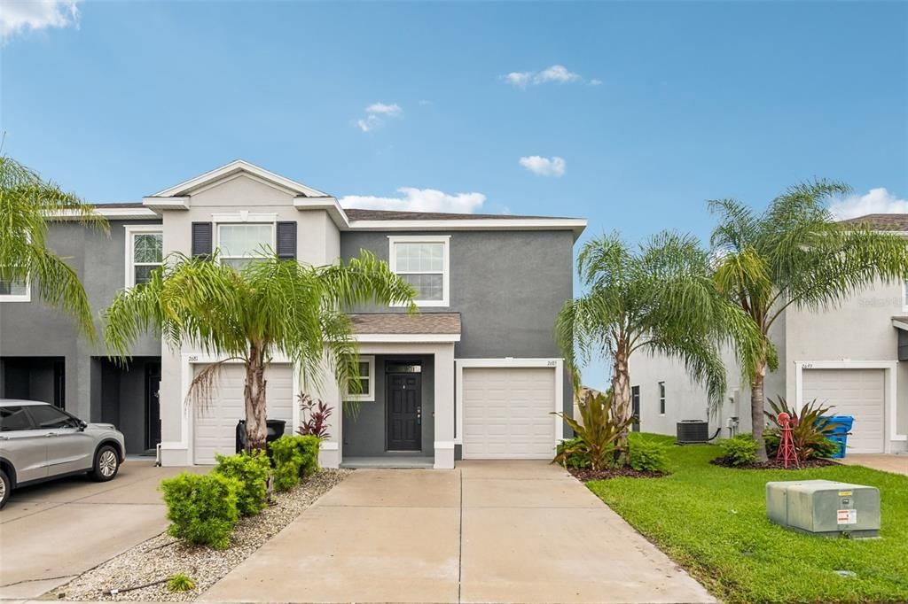 For Sale: $335,000 (3 beds, 2 baths, 1758 Square Feet)