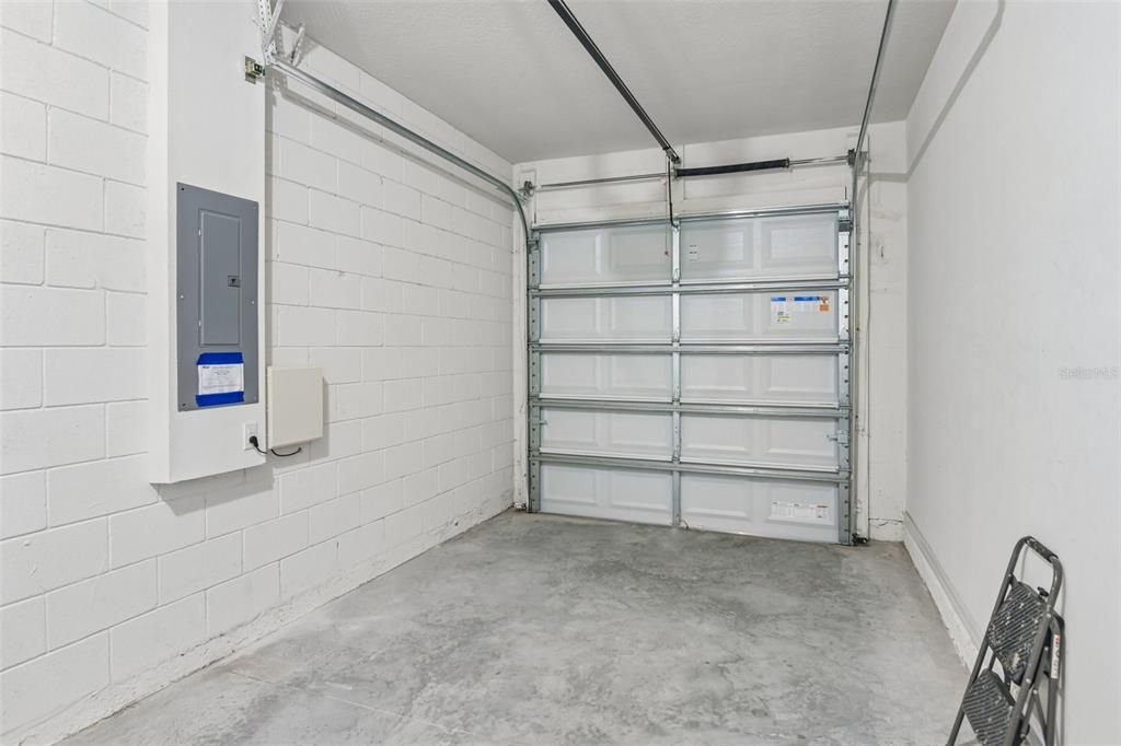For Sale: $335,000 (3 beds, 2 baths, 1758 Square Feet)