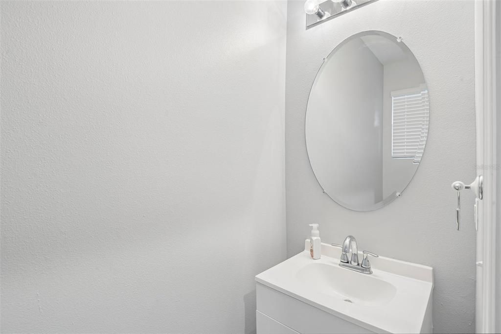 For Sale: $335,000 (3 beds, 2 baths, 1758 Square Feet)