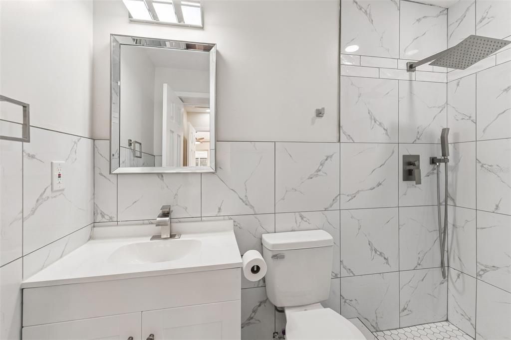 For Sale: $300,000 (4 beds, 2 baths, 1792 Square Feet)