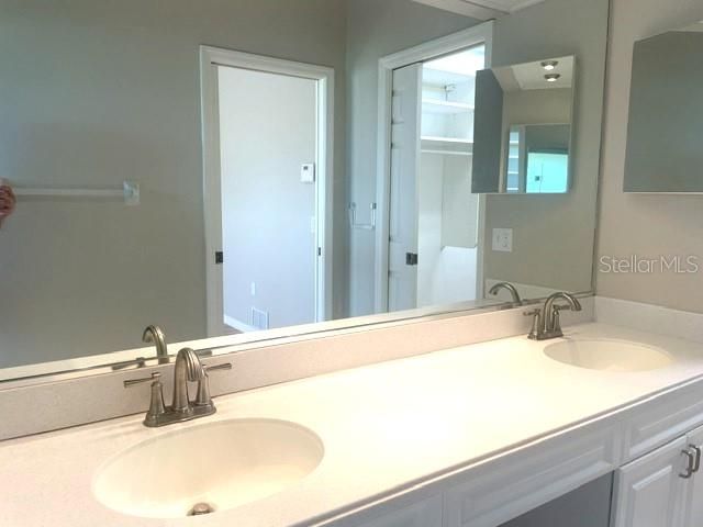 For Rent: $2,250 (2 beds, 2 baths, 1396 Square Feet)