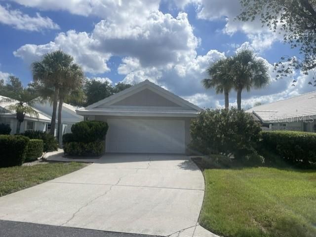 For Rent: $2,250 (2 beds, 2 baths, 1396 Square Feet)