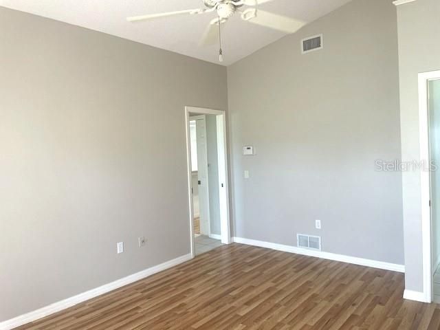 For Rent: $2,250 (2 beds, 2 baths, 1396 Square Feet)