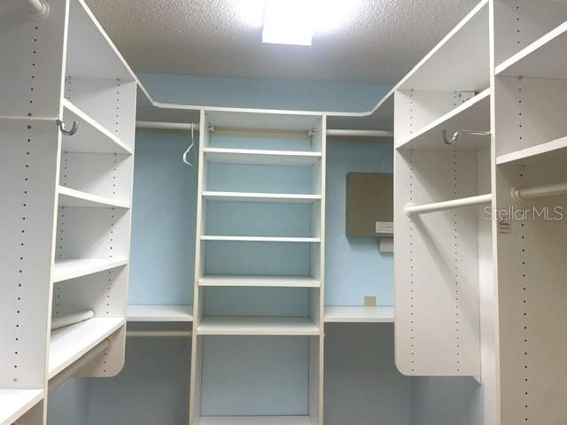 For Rent: $2,250 (2 beds, 2 baths, 1396 Square Feet)