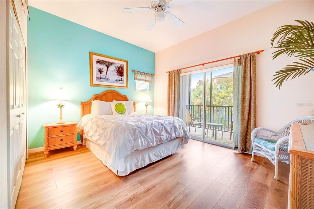 For Sale: $195,000 (2 beds, 2 baths, 1173 Square Feet)