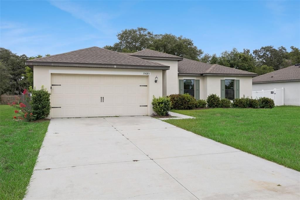 For Sale: $309,900 (4 beds, 2 baths, 1358 Square Feet)