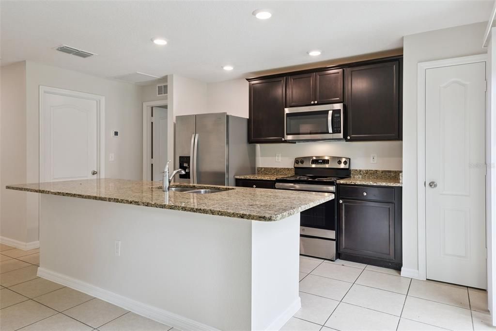 For Sale: $309,900 (4 beds, 2 baths, 1358 Square Feet)