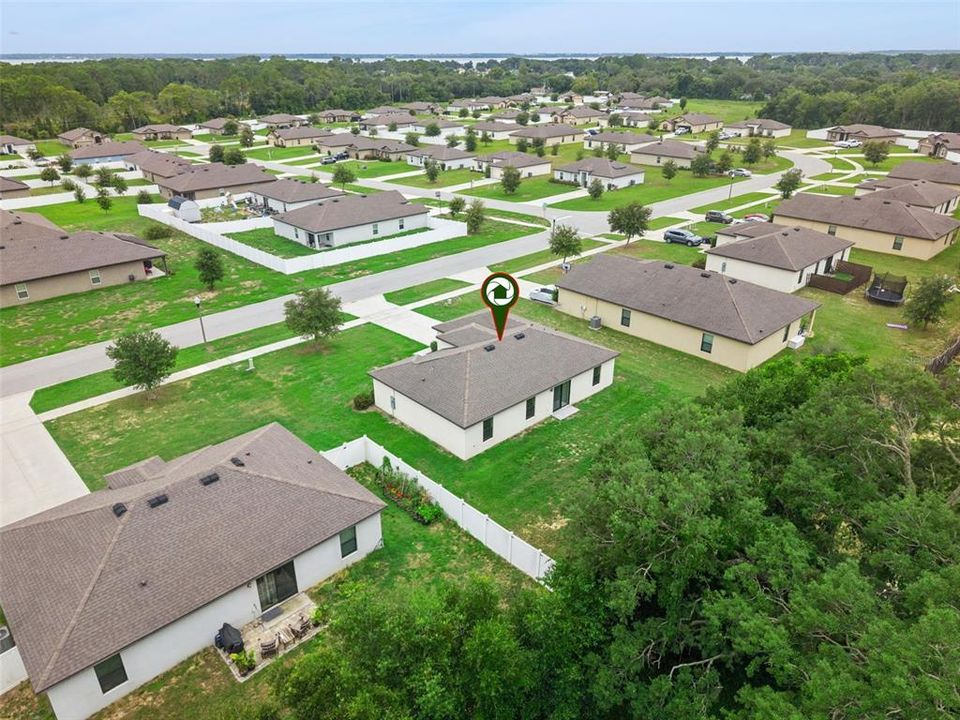 For Sale: $309,900 (4 beds, 2 baths, 1358 Square Feet)