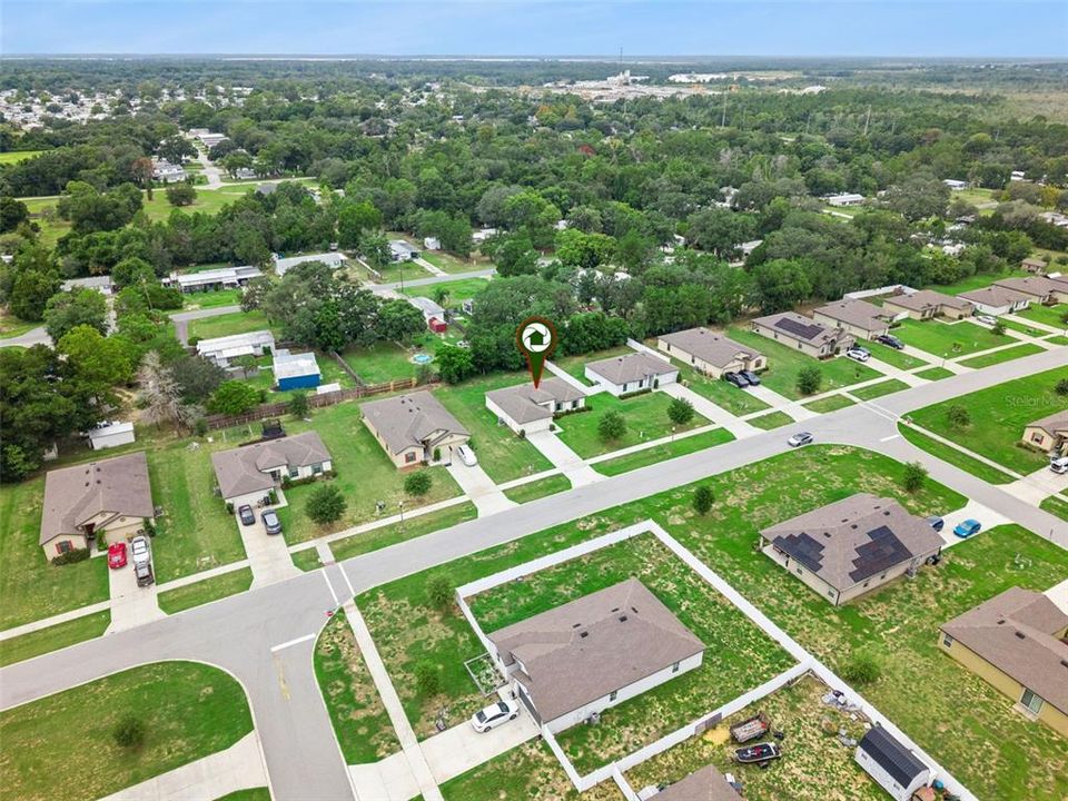 For Sale: $309,900 (4 beds, 2 baths, 1358 Square Feet)