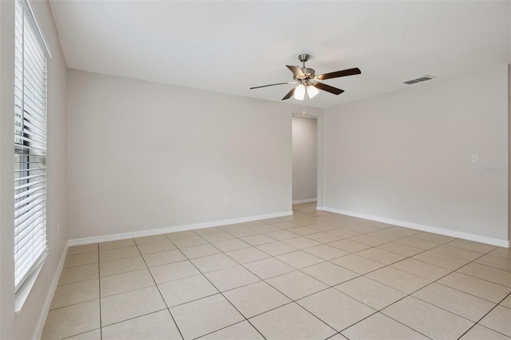 For Sale: $309,900 (4 beds, 2 baths, 1358 Square Feet)