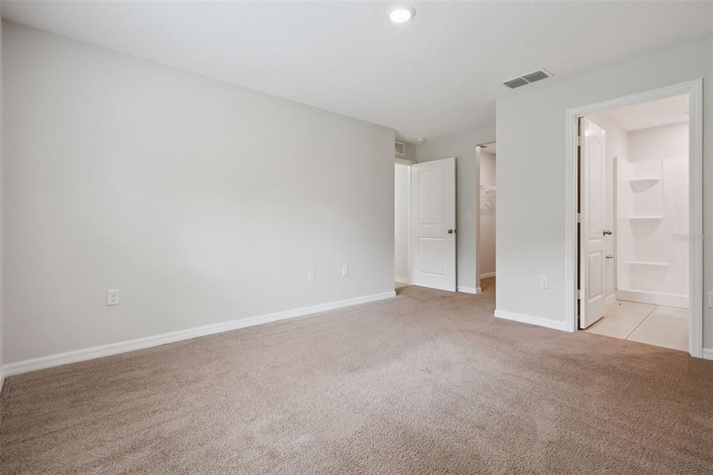 For Sale: $309,900 (4 beds, 2 baths, 1358 Square Feet)