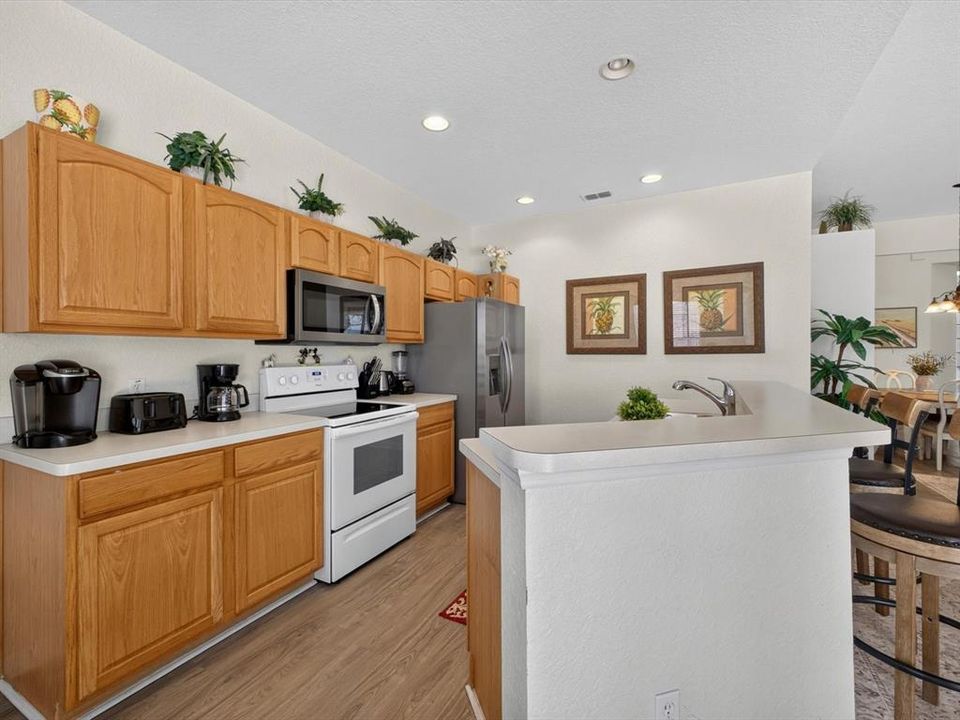 En Venta: $679,000 (5 camas, 5 baños, 2297 Pies cuadrados)